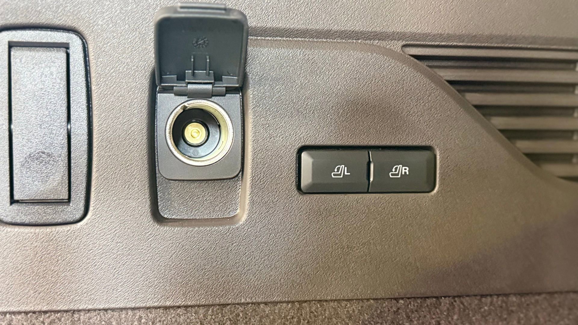 New 2026 Lincoln Nautilus Black Label AWD/4WD image 36