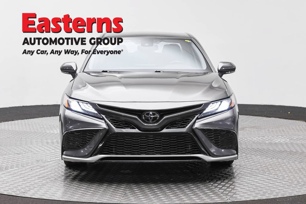 Used 2023 Toyota Camry XSE FWD image 4