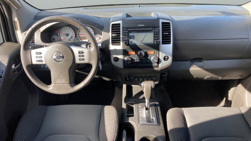 Used 2017 Nissan Frontier PRO-4X image 14