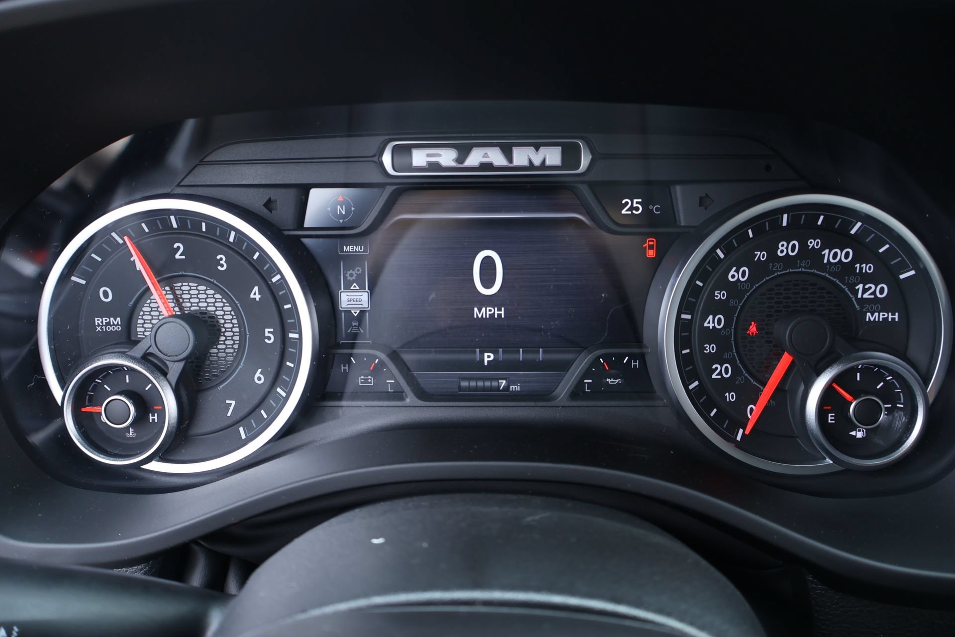 New 2026 RAM 1500 Express AWD/4WD image 4