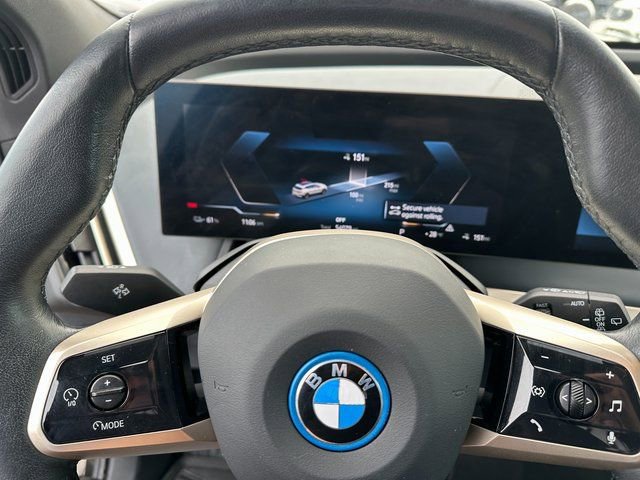 Used 2023 BMW iX xDrive50 w/ Premium Package image 29