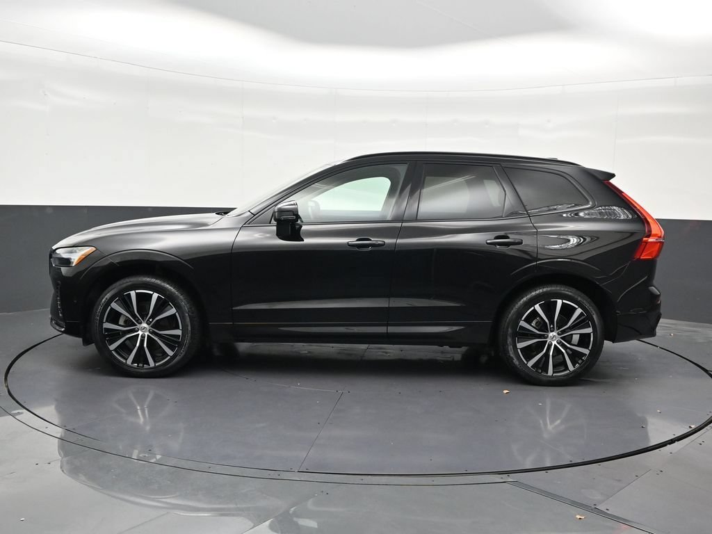 Certified 2024 Volvo XC60 B5 Plus w/ Climate Package AWD/4WD image 2