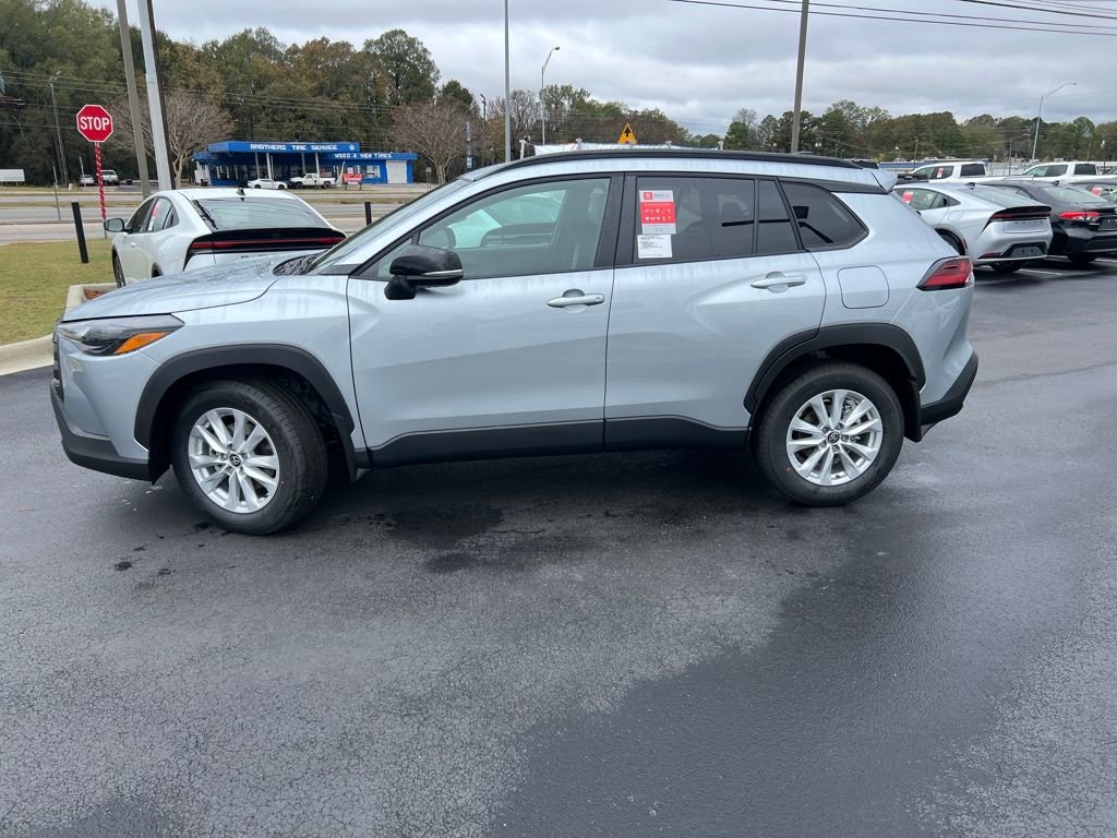 New 2026 Toyota Corolla Cross LE image 2