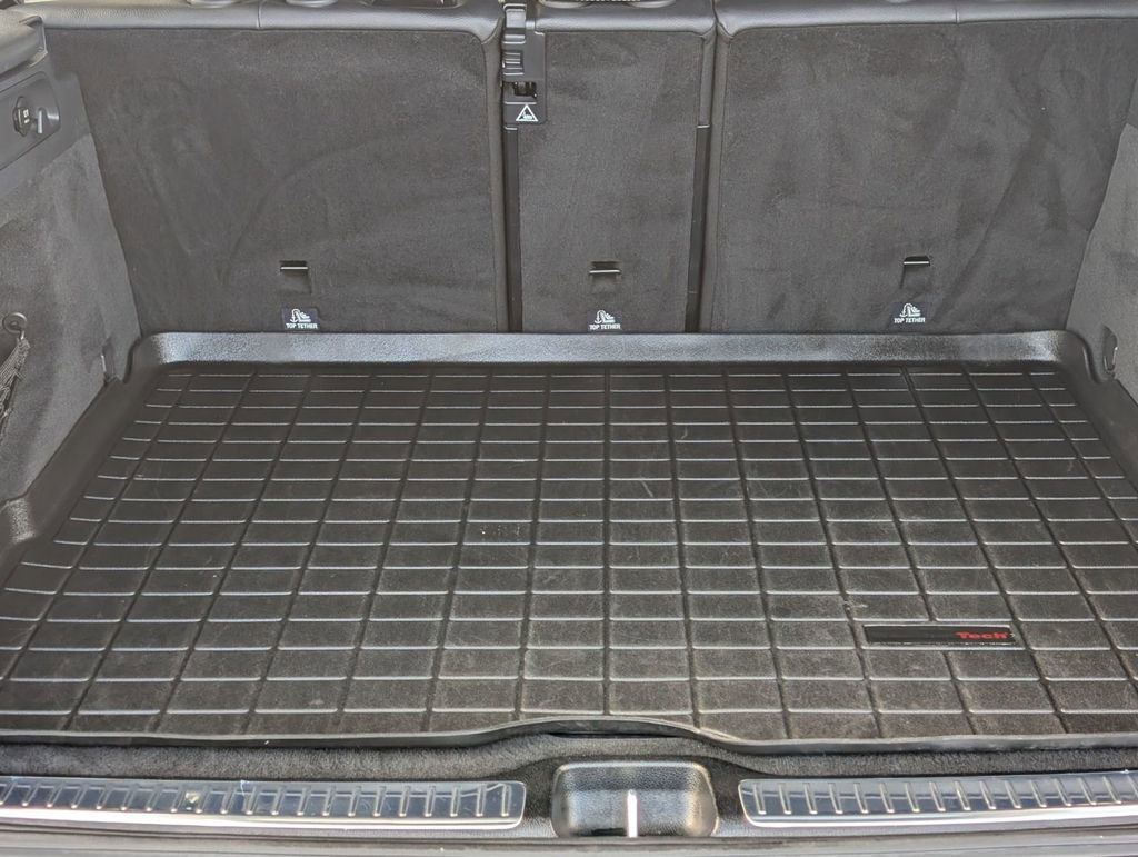 Used 2018 Mercedes-Benz GLC 300 4MATIC image 18