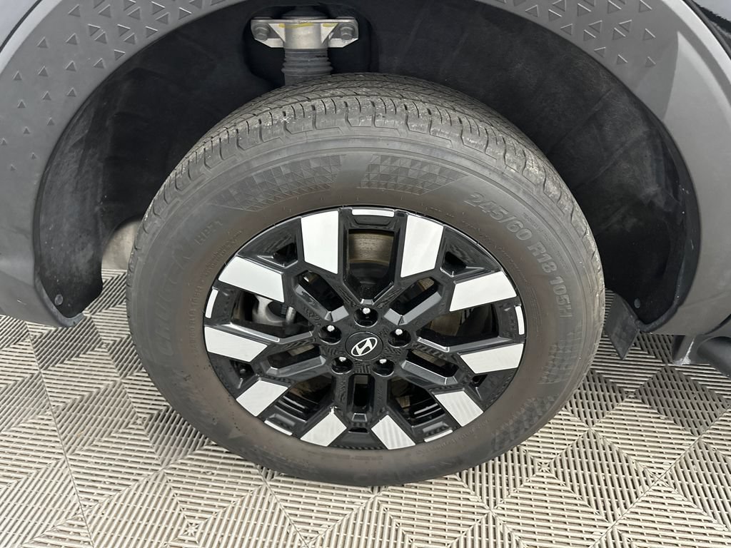 Used 2025 Hyundai Santa Cruz SEL FWD image 17