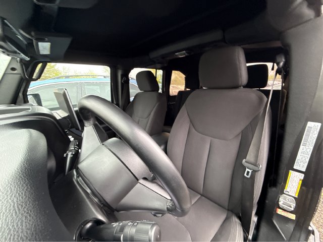 Used 2018 Jeep Wrangler Unlimited Sport S AWD/4WD image 22