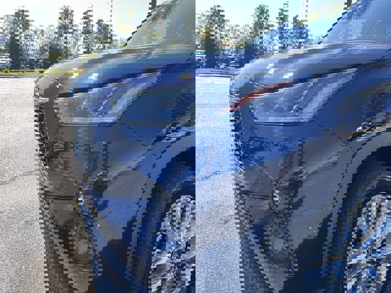 Used 2023 Toyota Highlander Limited image 6