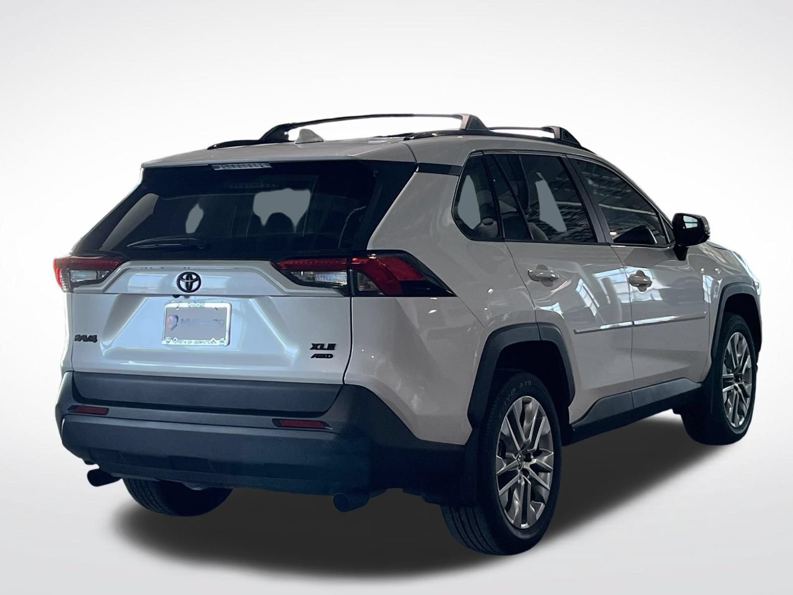 Used 2025 Toyota RAV4 XLE Premium AWD/4WD image 11