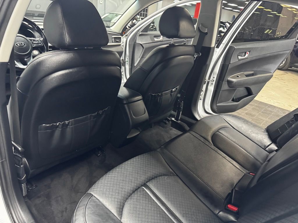 Used 2020 Kia Optima SE image 42
