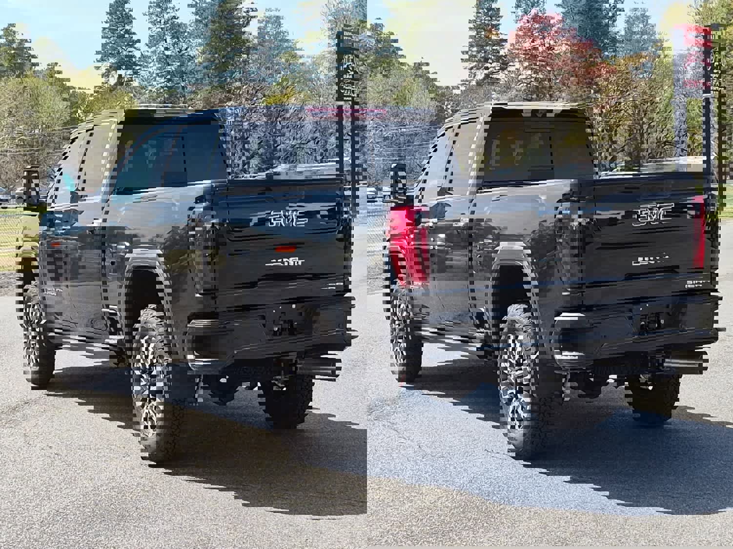 New 2026 GMC Sierra 2500 Denali Ultimate image 4