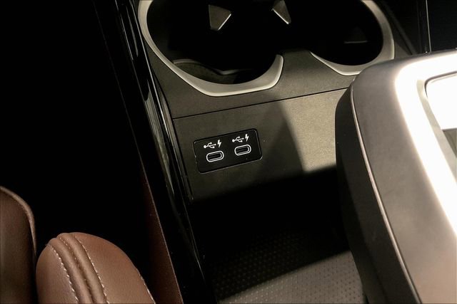Used 2024 BMW X1 M35i w/ Shadowloine Package image 33