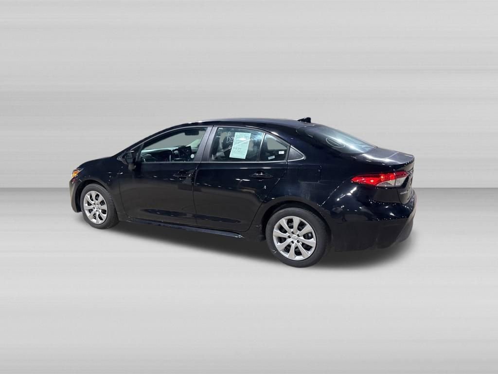 Used 2026 Toyota Corolla LE FWD image 8