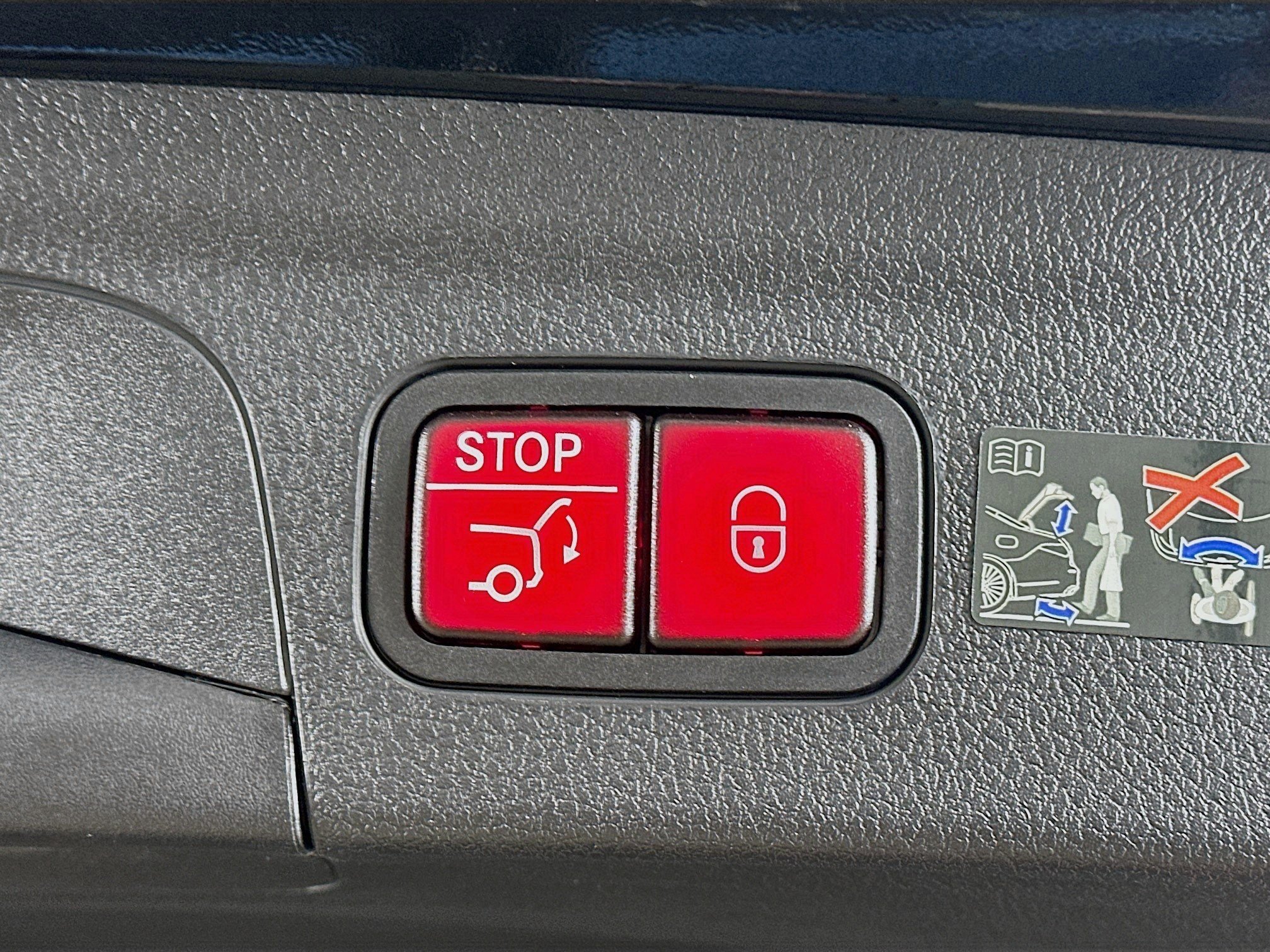 Certified 2026 Mercedes-Benz GLE 350 4MATIC image 36