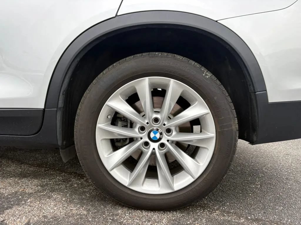 Used 2017 BMW X3 xDrive28i AWD/4WD image 29