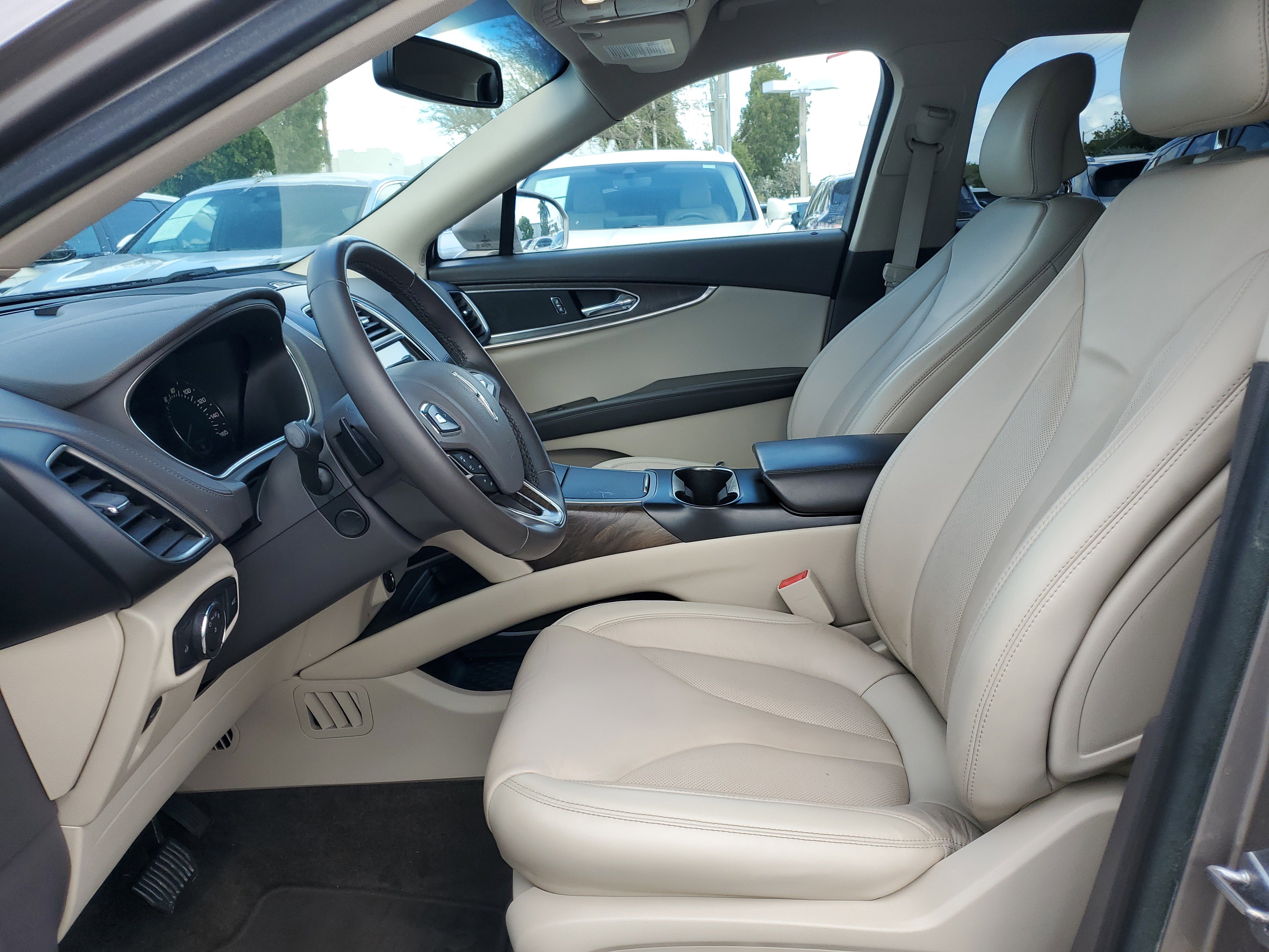 Used 2018 Lincoln MKX Select w/ Select Plus Package image 13