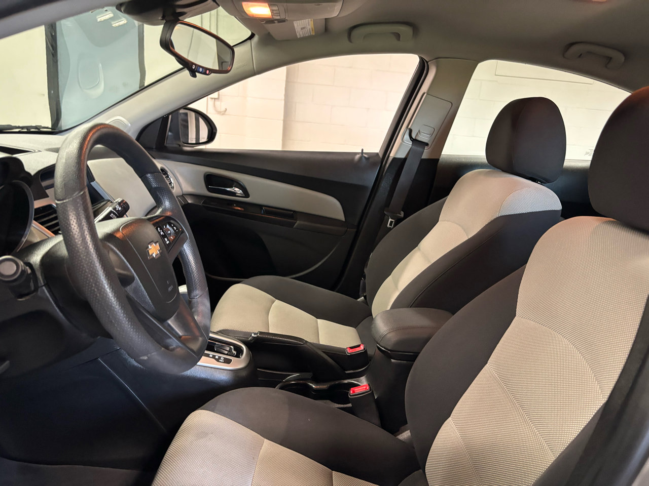 Used 2014 Chevrolet Cruze LS image 7