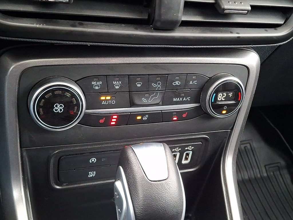 Certified 2022 Ford EcoSport SES w/ Interior Protection Package AWD/4WD image 18