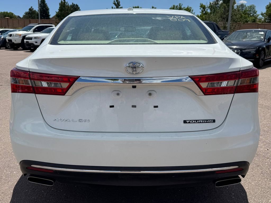Used 2017 Toyota Avalon Touring FWD image 5