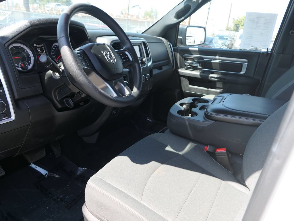 Used 2024 RAM 1500 Warlock RWD image 11