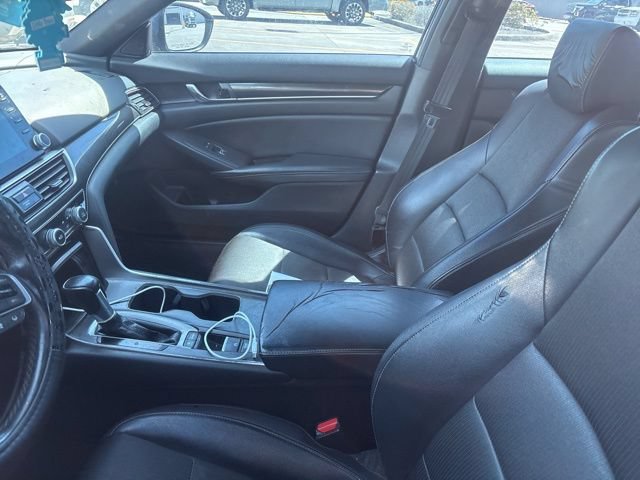 Used 2018 Honda Accord Sport image 13