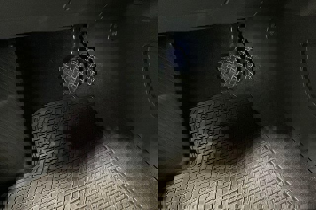 Used 2021 Volkswagen Atlas SEL Premium image 38