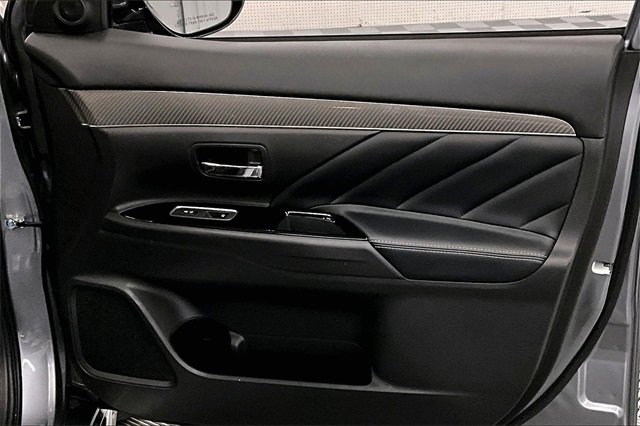 Used 2022 Mitsubishi Outlander SEL image 17