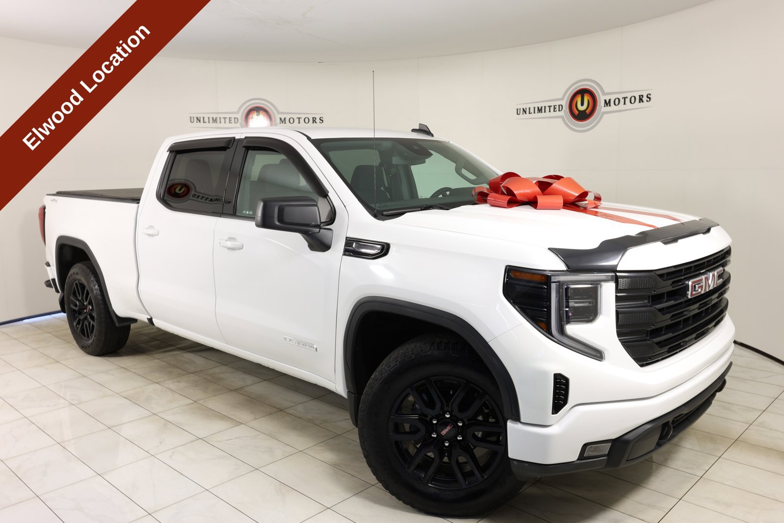 Used 2023 GMC Sierra 1500 Elevation AWD/4WD image 1