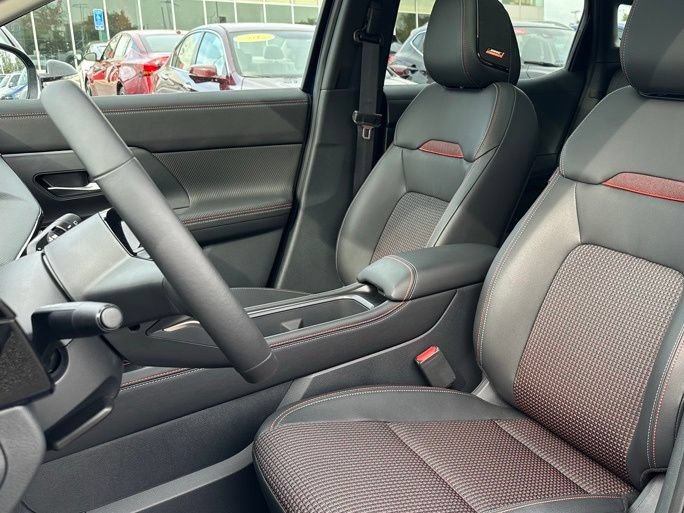 New 2025 Nissan Kicks SR w/ SR Premium Package AWD/4WD image 14
