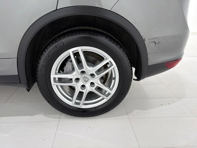Used 2014 Porsche Cayenne Diesel AWD/4WD image 48
