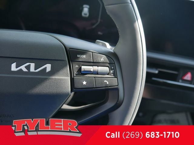 New 2025 Kia EV6 Light w/ Light LR Technology Package image 27