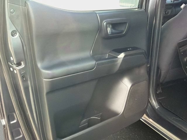 Used 2022 Toyota Tacoma TRD Sport w/ Technology Package RWD image 11