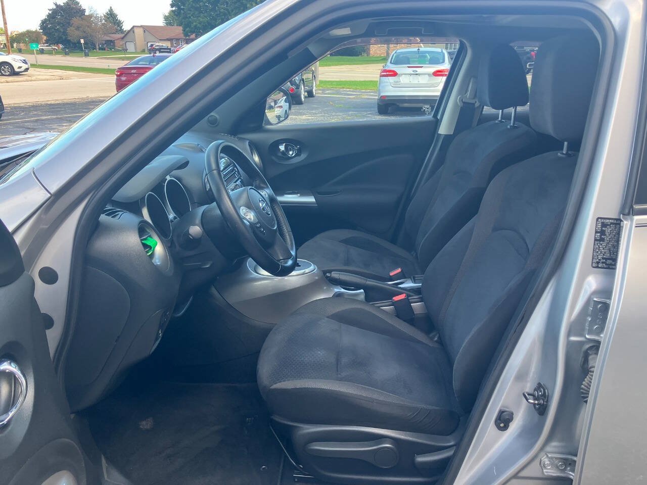 Used 2011 Nissan Juke SV AWD/4WD image 10