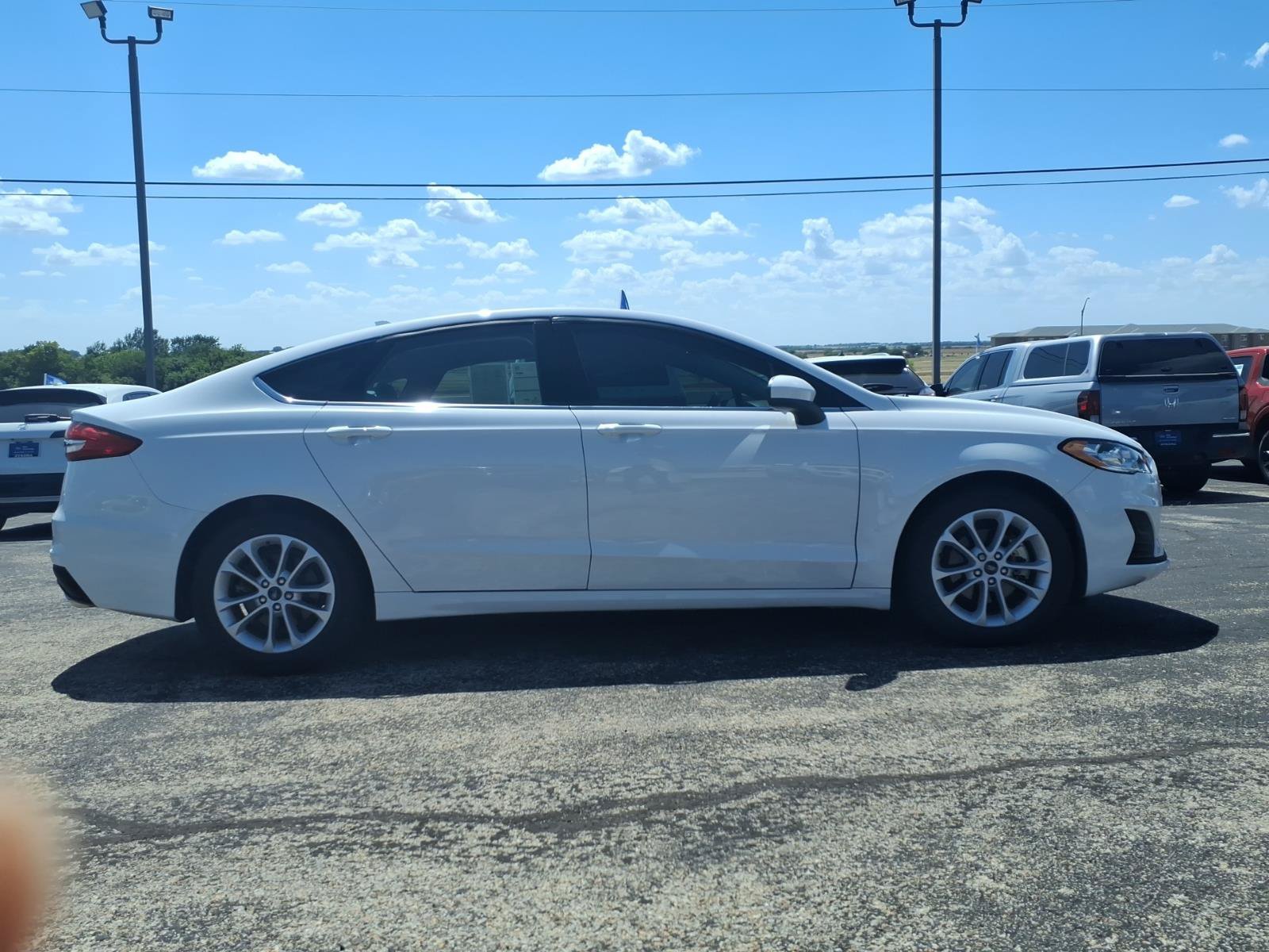 Certified 2020 Ford Fusion SE FWD image 3