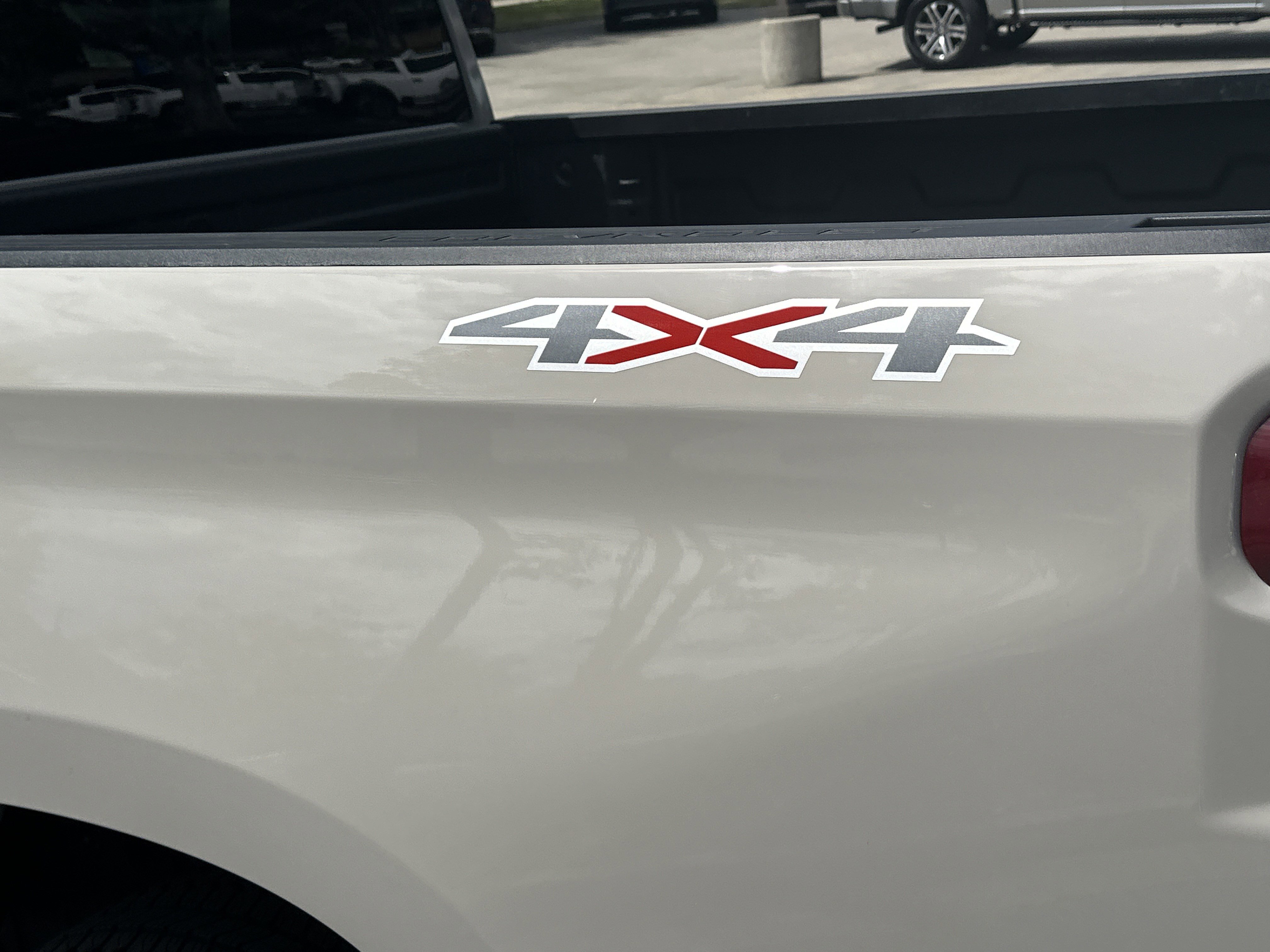 Used 2026 Chevrolet Silverado 1500 RST w/ RST Select Package AWD/4WD image 8