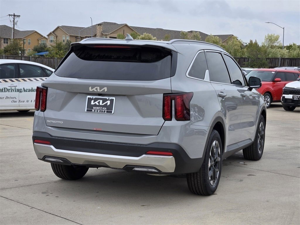 New 2026 Kia Sorento S w/ S Panoramic Sunroof Package image 4