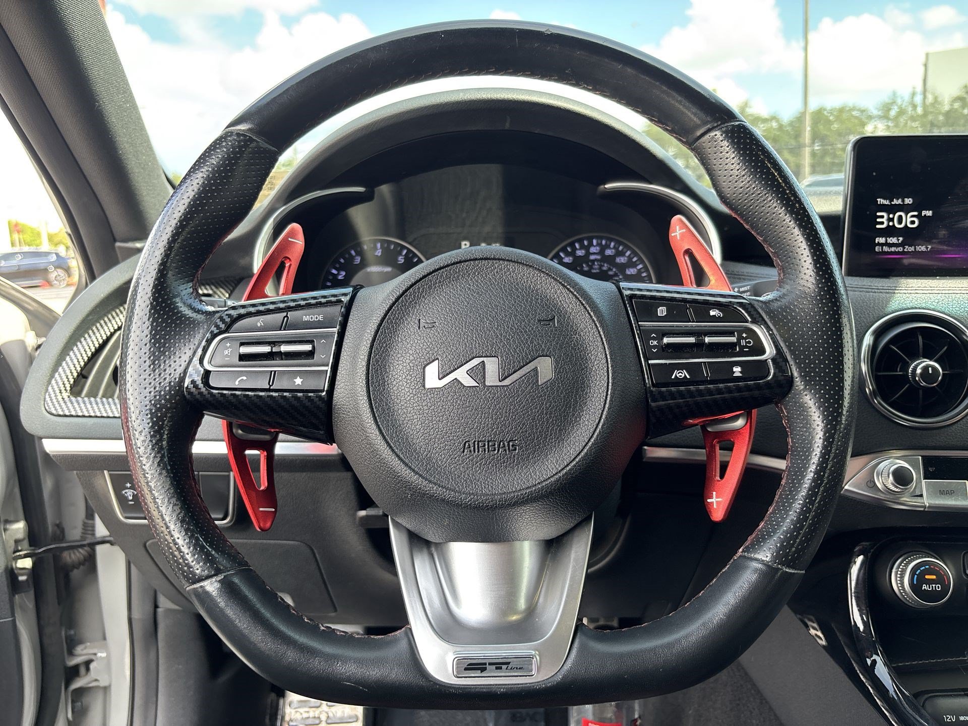 Used 2023 Kia Stinger GT-Line w/ Sun & Sound Package RWD image 11