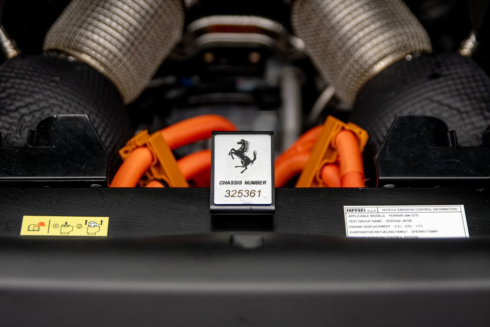 Used 2025 Ferrari 296 GTS RWD image 41