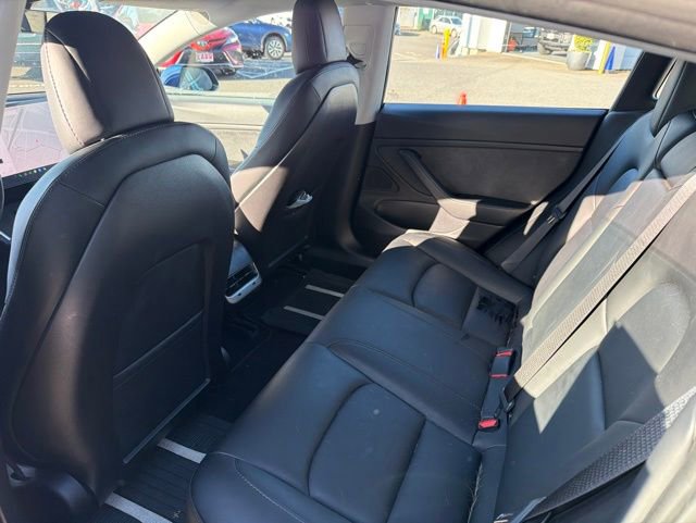 Used 2018 Tesla Model 3 Long Range RWD image 5