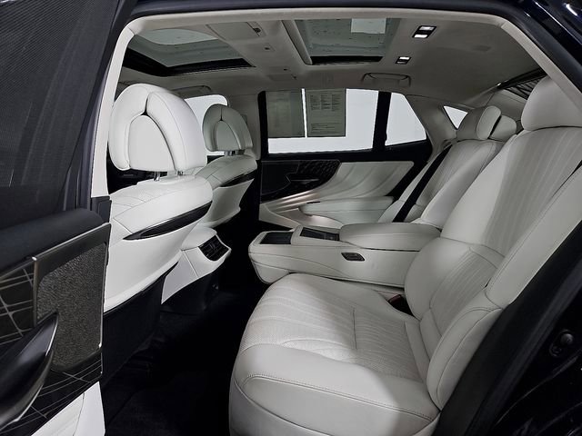 Used 2021 Lexus LS 500 AWD image 11