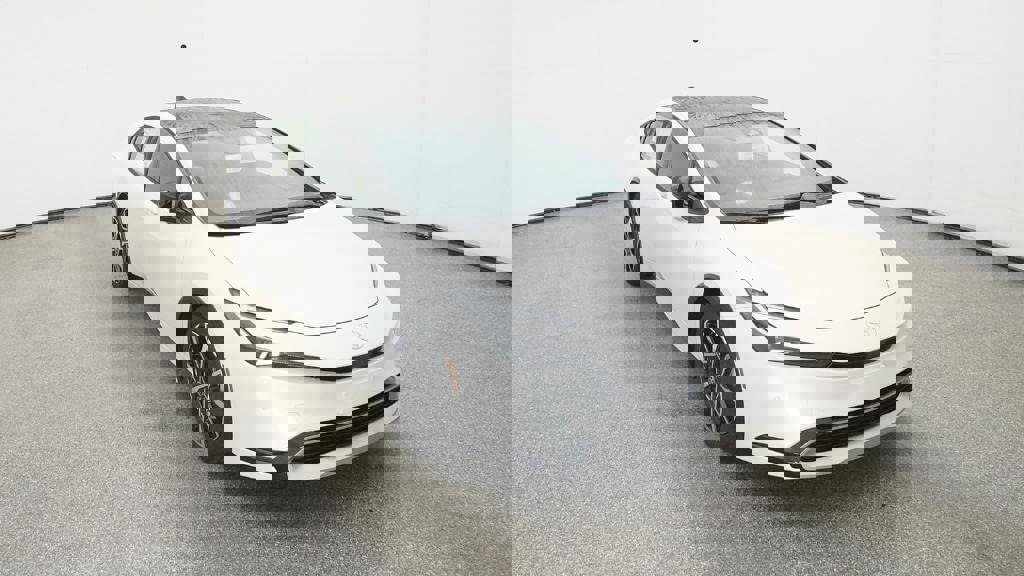 New 2026 Toyota Prius Plug-In Hybrid image 14