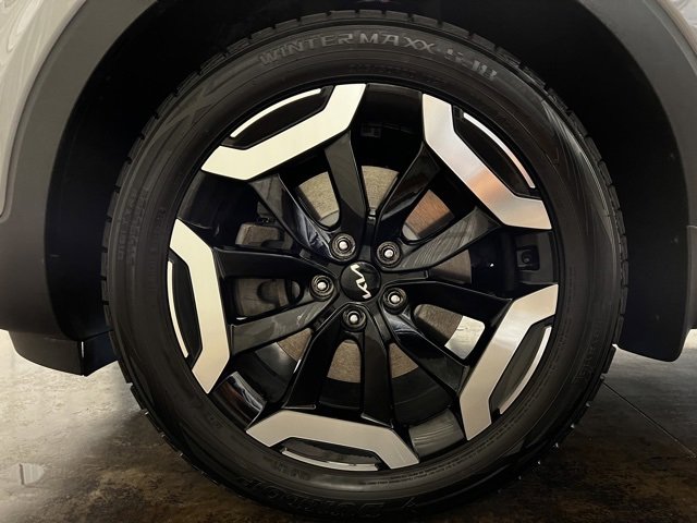 Used 2023 Kia Telluride EX X-Line image 10