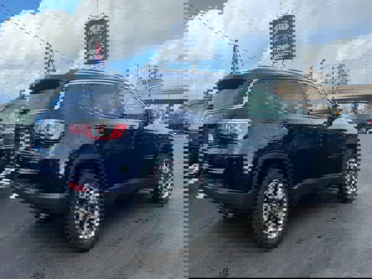 Used 2019 Jeep Compass Limited image 10