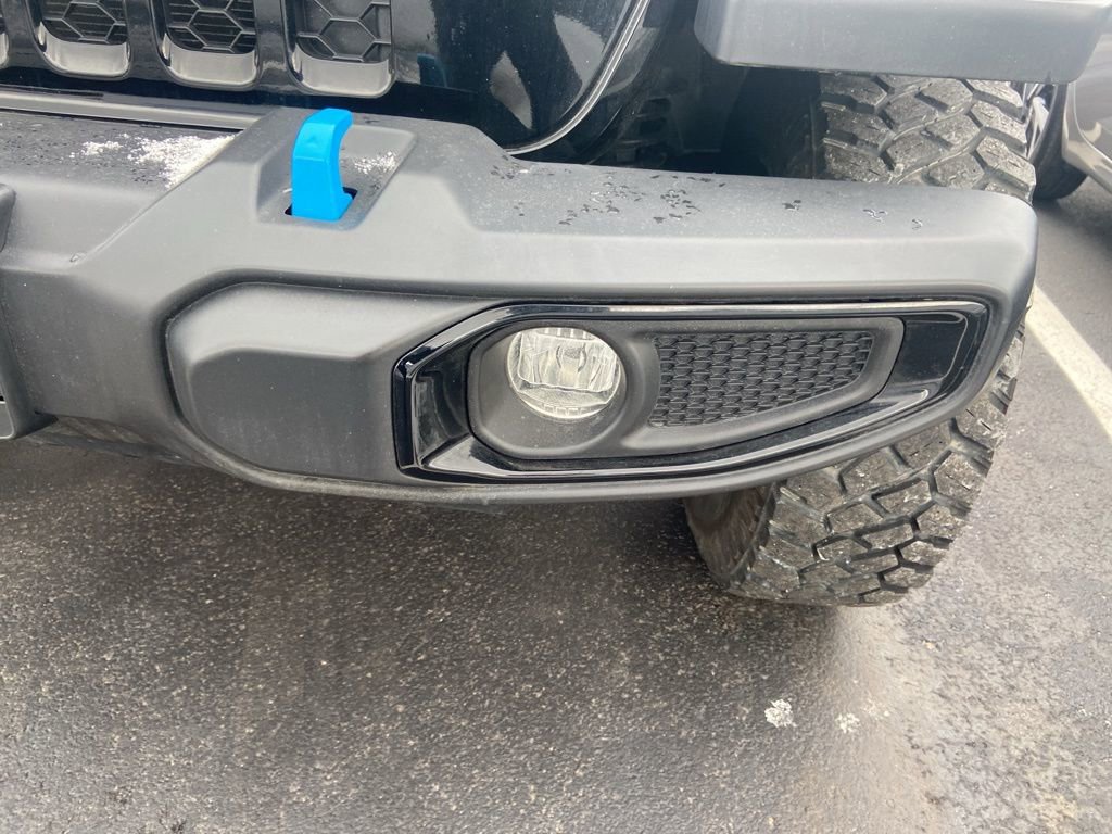 Used 2023 Jeep Wrangler Unlimited w/ Cold Weather Group image 18