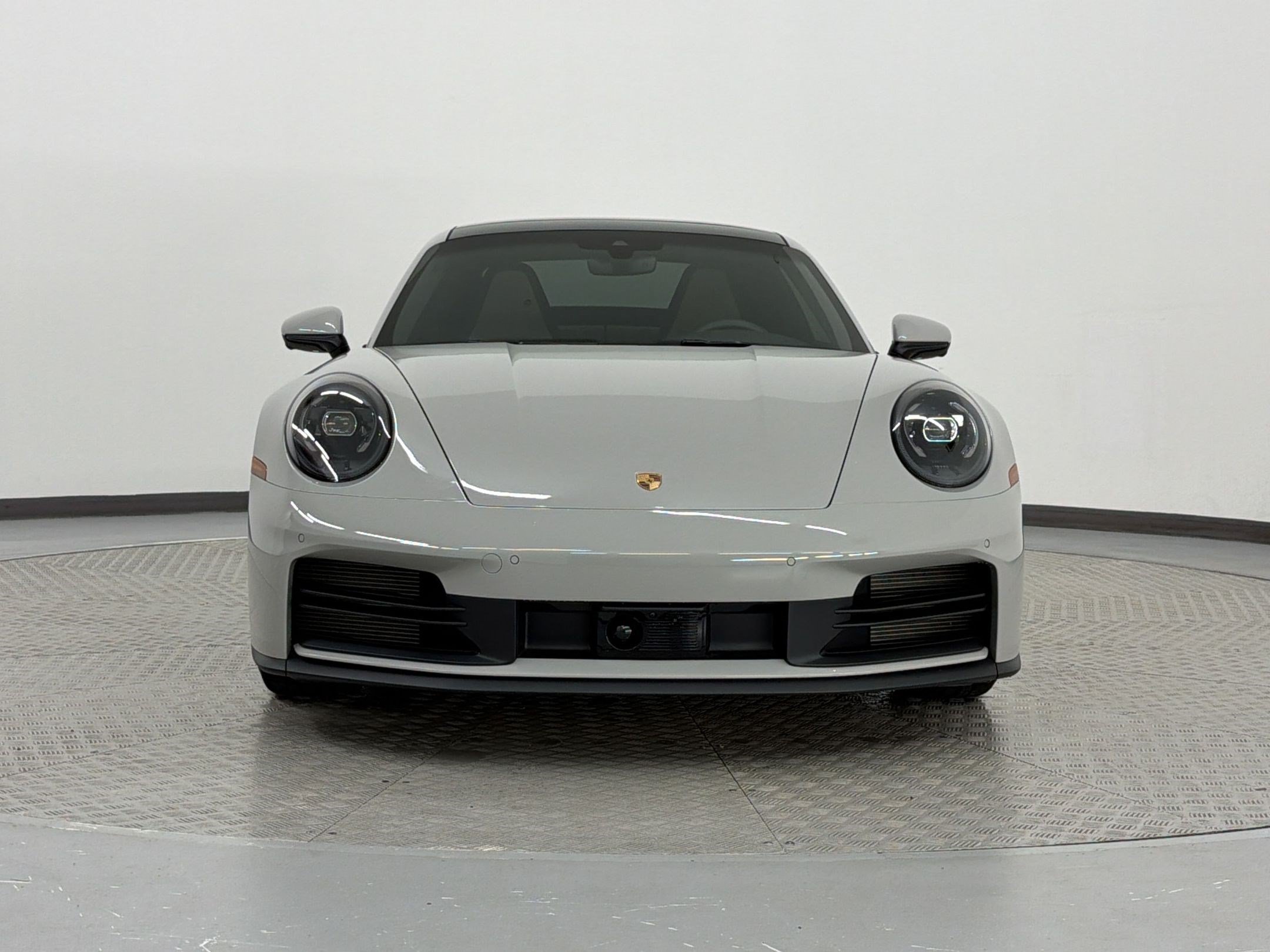 Certified 2025 Porsche 911 Carrera RWD image 6