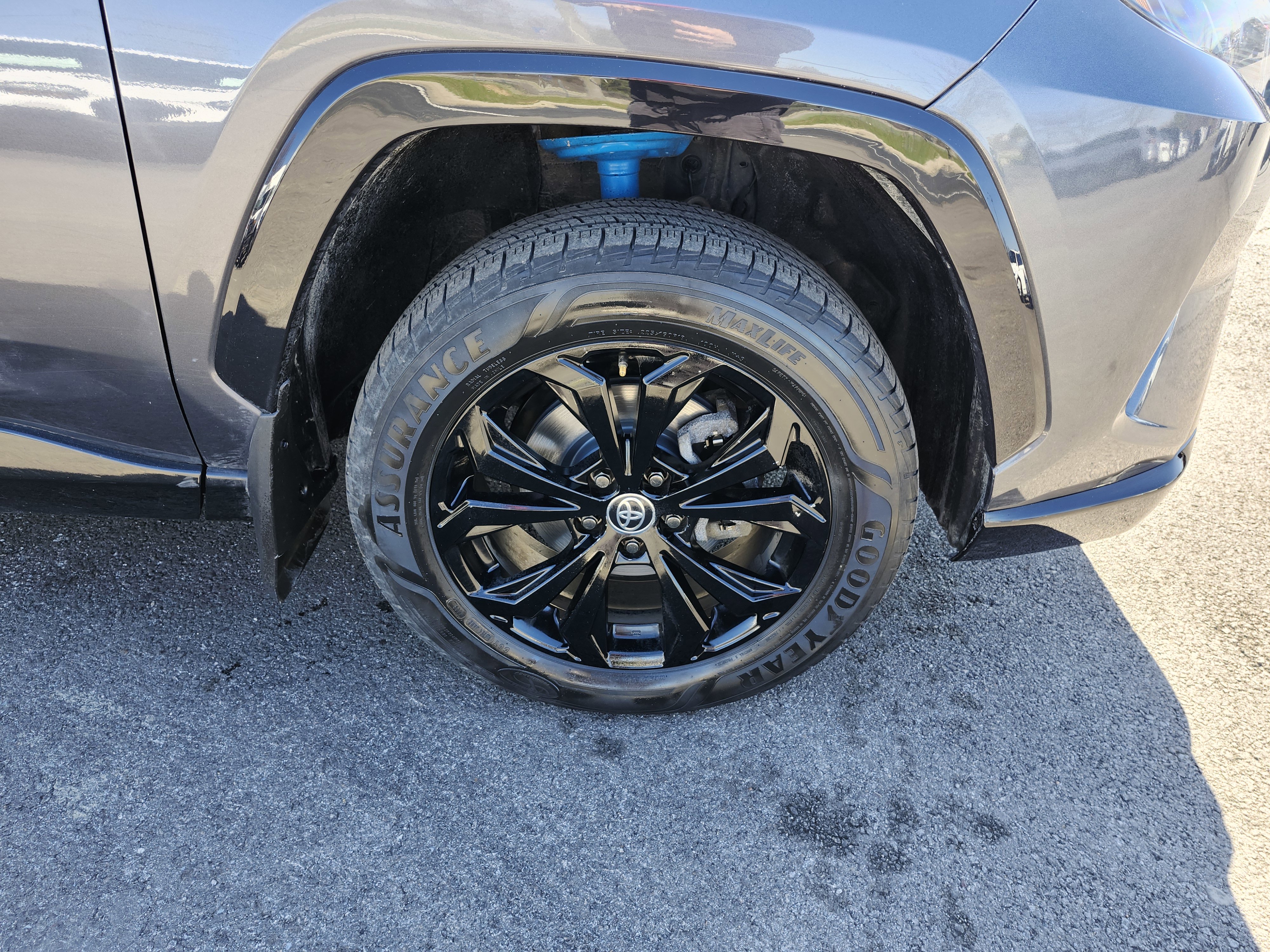 Used 2022 Toyota RAV4 XSE image 10