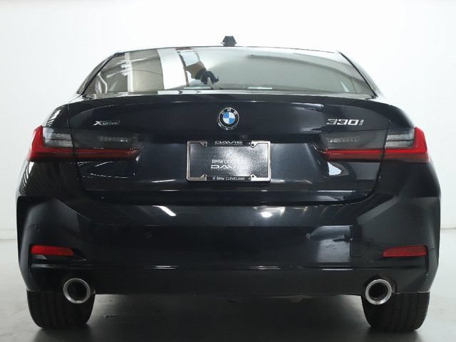 Used 2023 BMW 330i xDrive Sedan w/ Premium Package AWD/4WD image 43