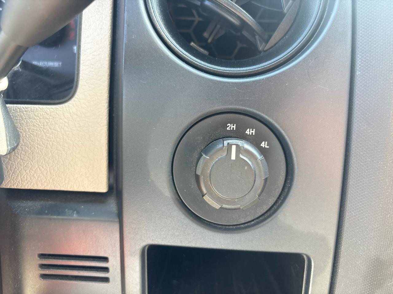 Used 2010 Ford F150 STX image 13