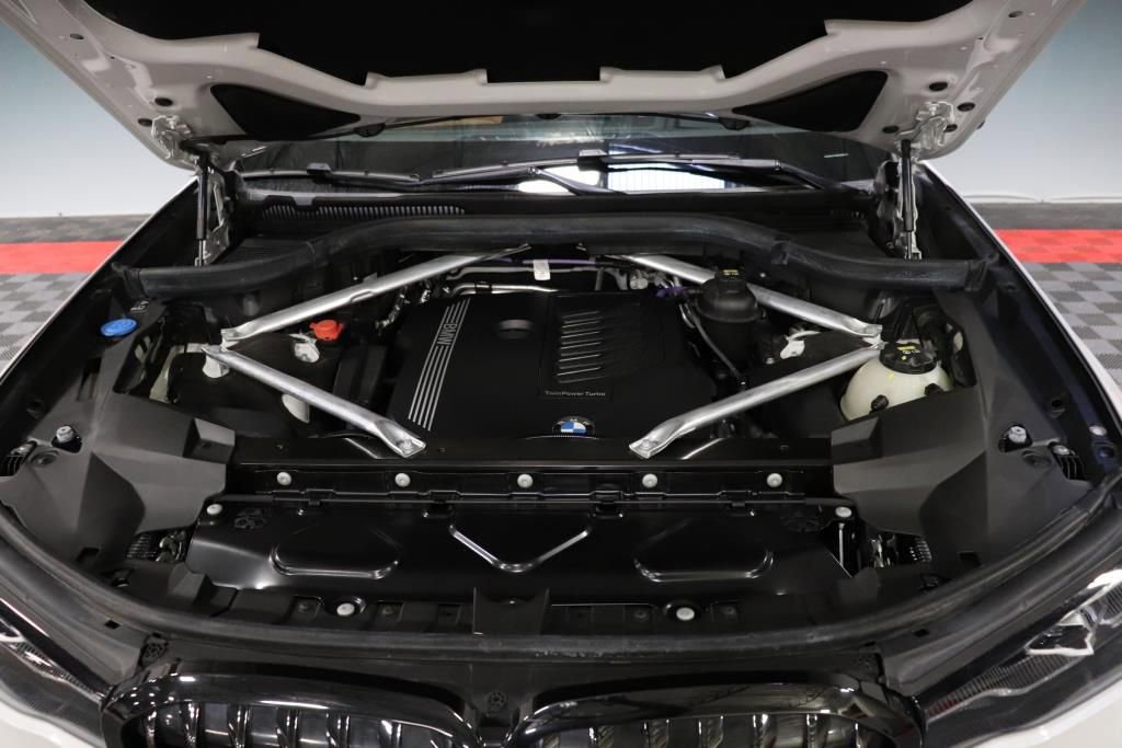 Used 2021 BMW X7 xDrive40i w/ M Sport Package image 90