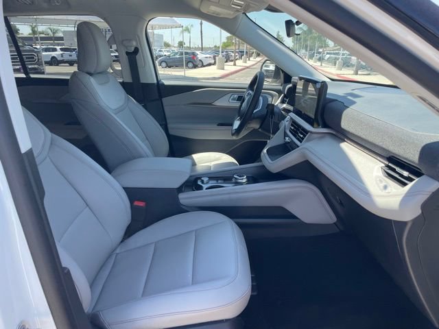 New 2026 Ford Explorer Active w/ Active Comfort Package RWD image 27