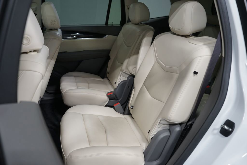 Used 2021 Cadillac XT6 Premium Luxury image 30